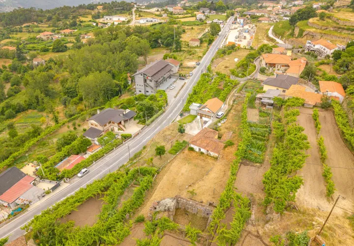 Villa i Penhalonga e Pacos de Gaiolo, Porto, Penhalonga e Pacos de Gaiolo - € 32.500 | Ref: C0471-00487 - foto 1