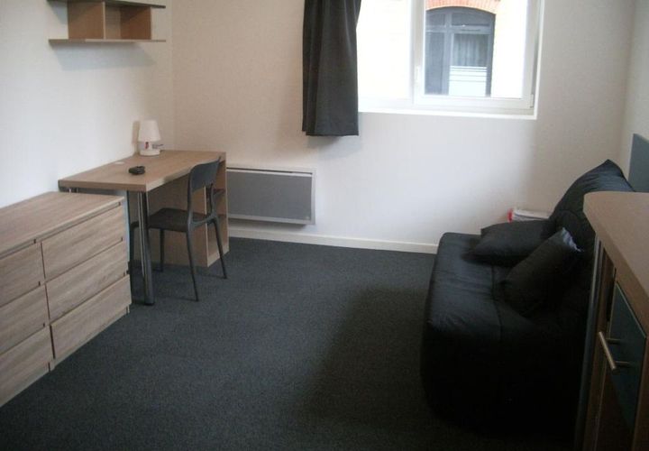 Estudi a Troyes, Aube, Troyes - € 450/mes | Ref: 435768 - foto 1