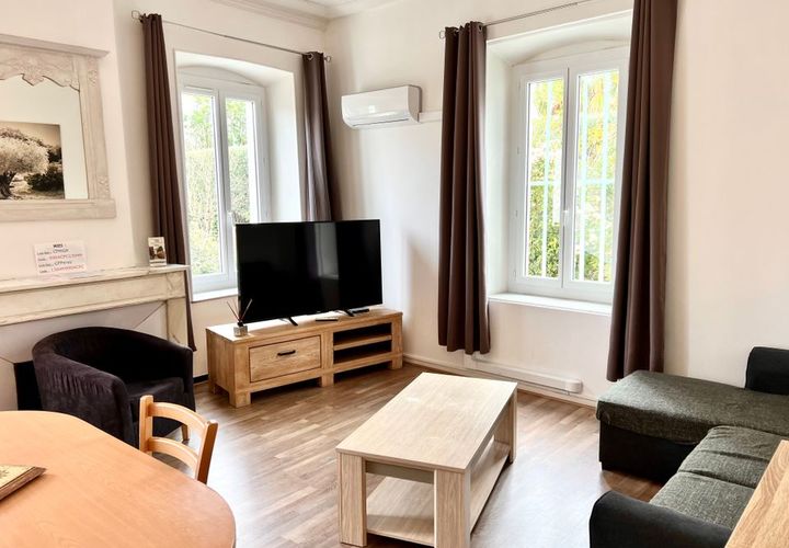 Apartament a Hyeres, Var, Hyeres - € 1.280/mes | Ref: 893608 - foto 1