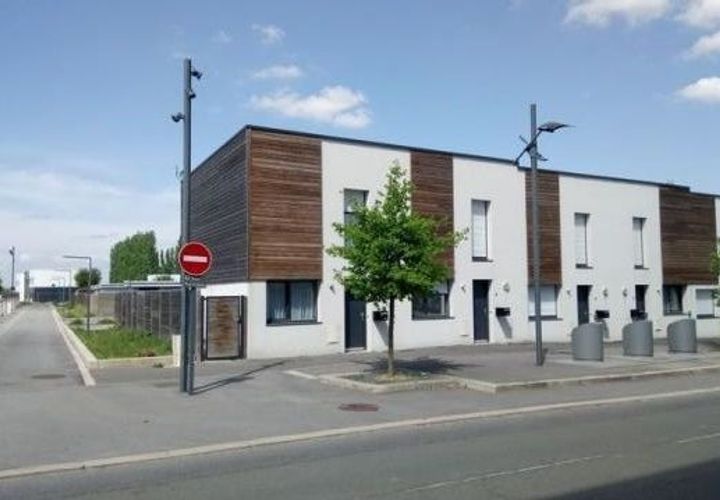 Villa a Sin-le-Noble, Nord, Sin-le-Noble - € 840/mes | Ref: 550212 - foto 1