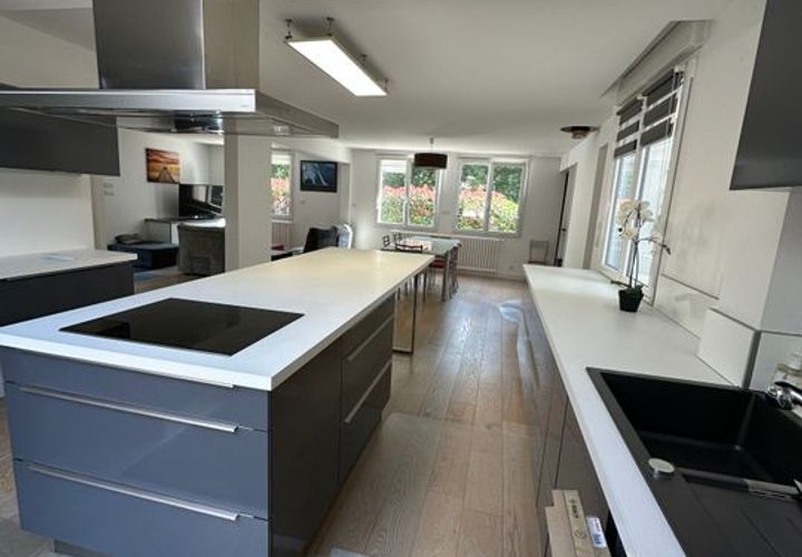 Villa em Vannes, Morbihan, Vannes - € 1.700/mês | Ref: 854553 - foto 1
