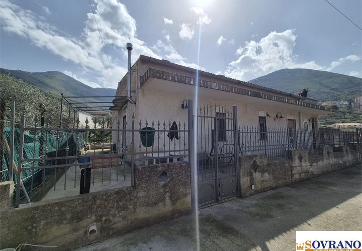 Villa i Torretta, Palermo, Torretta - € 135 000 | Ref: U 33/26 - foto 1