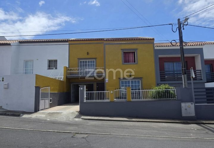 Villa a Rabo de Peixe, Sao Miguel, Rabo de Peixe - € 370.000 | Ref: ZMPT590534 - foto 1