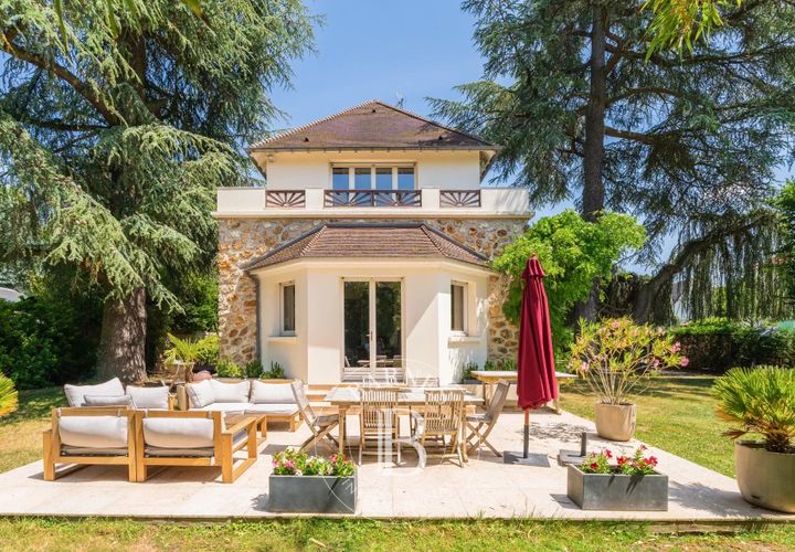 Villa in Vaucresson, Hauts-de-Seine, Vaucresson - € 2.190.000 | Ref: 87129641 - foto 1