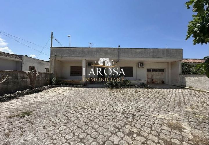 Villa in Melendugno, Lecce, Melendugno - € 180.000 | Ref: cod.012 - foto 1