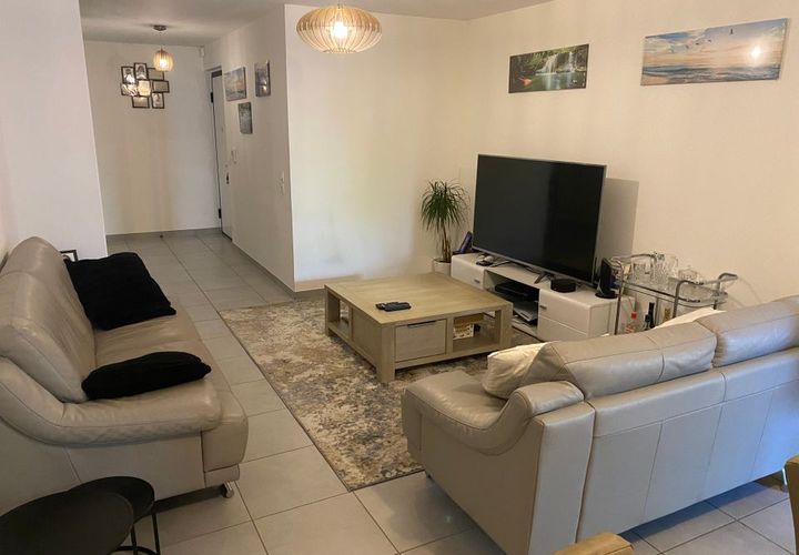 Apartament a Ferney-Voltaire, Ain, Ferney-Voltaire - € 2.650/mes | Ref: 884207 - foto 1