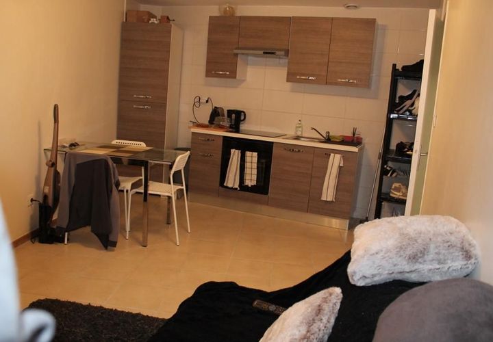 Apartament a Nimes, Gard, Nimes - € 550/mes | Ref: 516384 - foto 1