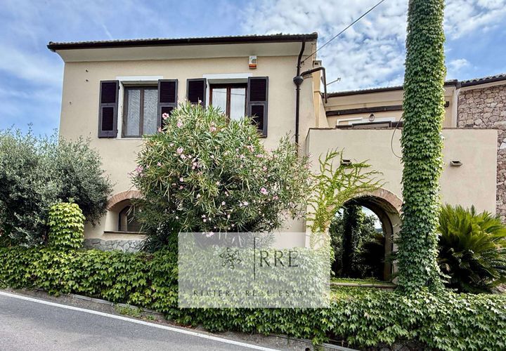 Villa a Savona, Savona, Savona - € 330.000 | Ref: RP-1382377-1382377 - foto 1