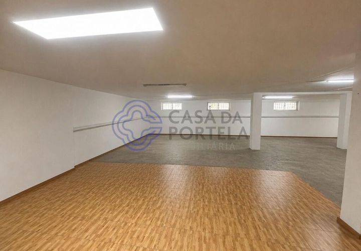 Garage i Valongo, Porto, Valongo - € 185.000 | Ref: 1133941 - foto 1