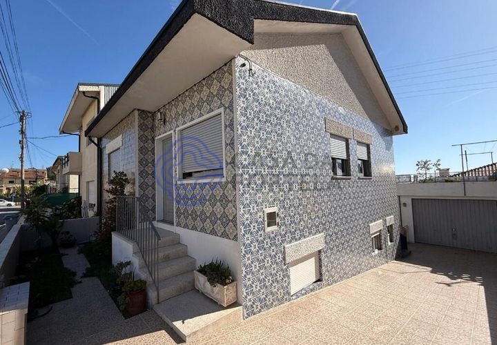 Casa adosada en Valongo, Porto, Valongo - € 350.000 | Ref: 1133721 - photo 1