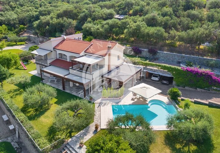 Villa i Toirano, Savona, Toirano - € 1.790.000 | Ref: IB 870 - foto 1