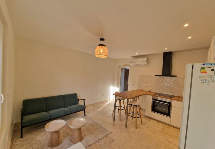Villa in Castries, Herault, Castries - € 1,195/month | Ref: 890901 - photo 1