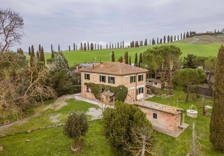 Farm hus i Asciano, Siena, Asciano - € 800.000 | Ref: ILV92941-1399185 - foto 1