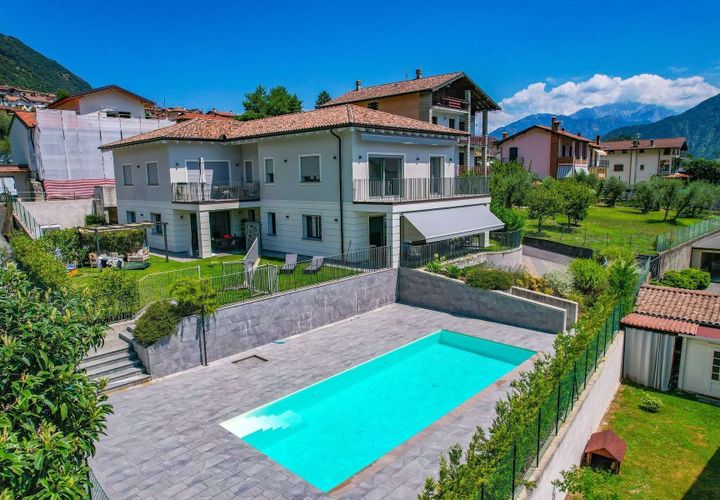 Leilighet i Ossuccio, Como, Ossuccio - € 950 000 | Ref: ILV92955-1400545 - foto 1