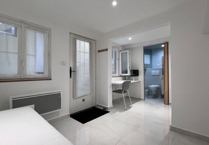 Estudi a Dijon, Cote-d'Or, Dijon - € 500/mes | Ref: 851052 - foto 1