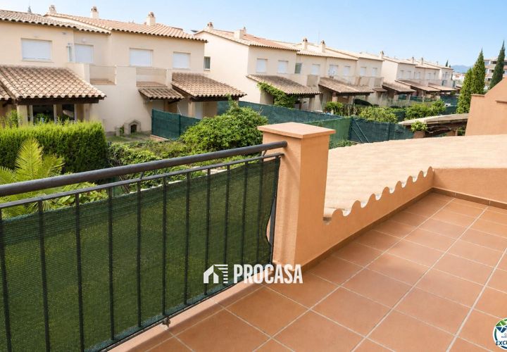 Villa en Empuriabrava, Gerona, Empuriabrava - € 295.000 | Ref: 4354 - photo 1