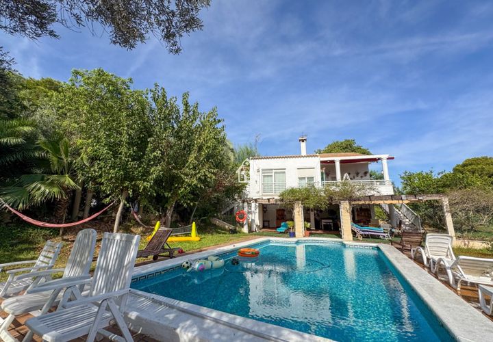 Villa a Torrevieja, Alicante, Torrevieja - € 2.600/mes | Ref: CHA0418 - foto 1