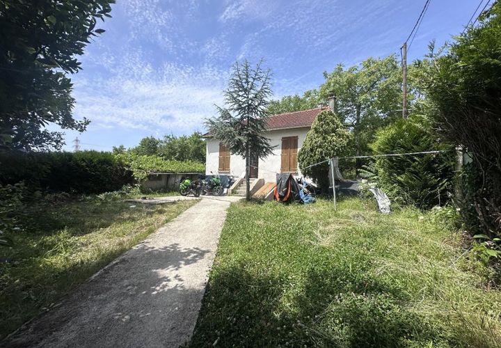 Villa i Villetaneuse, Seine-Saint-Denis, Villetaneuse - € 235.000 | Ref: 3011444681 - foto 1