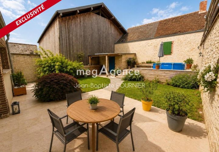 Villa in Sees, Orne, Sees - € 170.000 | Ref: 206035 - foto 1
