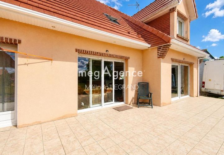 Haus in Calais, Pas-de-Calais, Calais - € 299.900 | Ref: 206083 - Foto 1