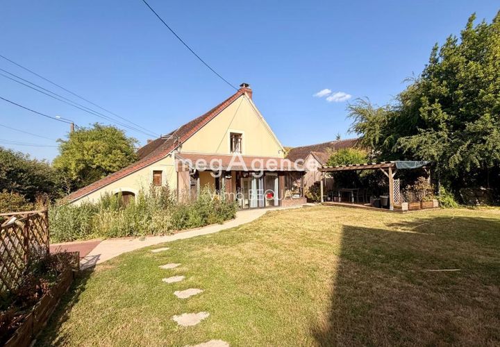 Villa i Cuy, Yonne, Cuy - € 235 000 | Ref: 205822 - foto 1