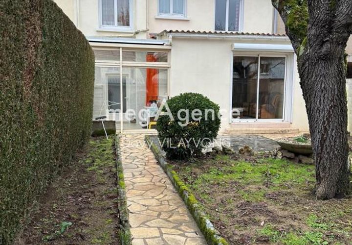 Villa em Cholet, Maine-et-Loire, Cholet - € 169.000 | Ref: 205605 - foto 1