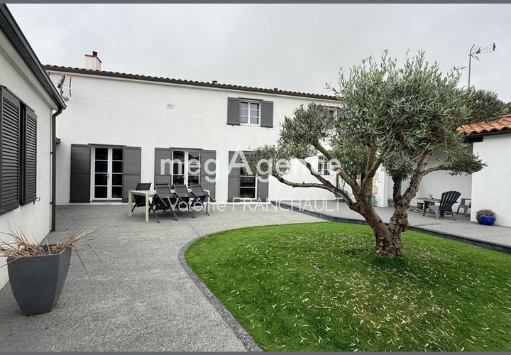 Villa a Grues, Vendee, Grues - € 414.000 | Ref: 205678 - foto 1