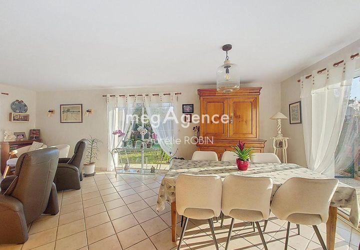 Bungalow i Somloire, Maine-et-Loire, Somloire - € 235.000 | Ref: 205394 - foto 1