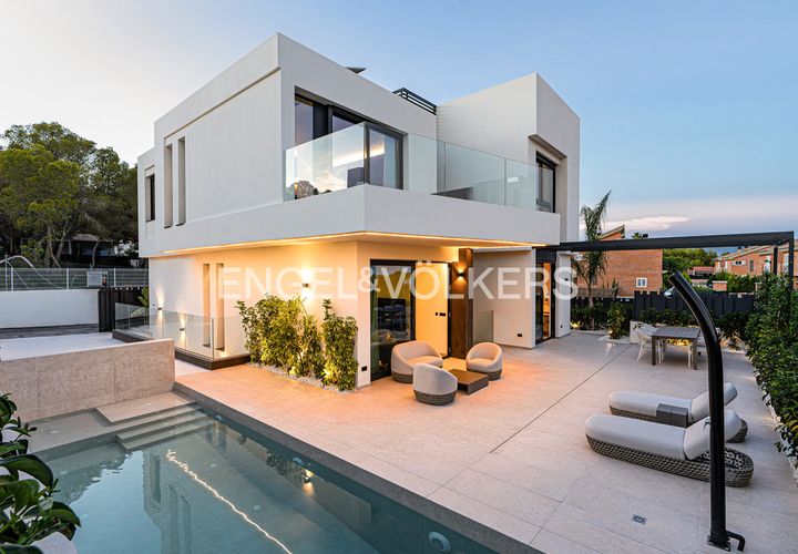 Villa i La Nucia, Alicante, La Nucia - € 1.280.000 | Ref: W-02X70J - foto 1