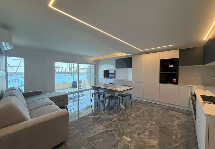 Apartament a Menton, Alpes-Maritimes, Menton - € 1.900/mes | Ref: A06283 - foto 1