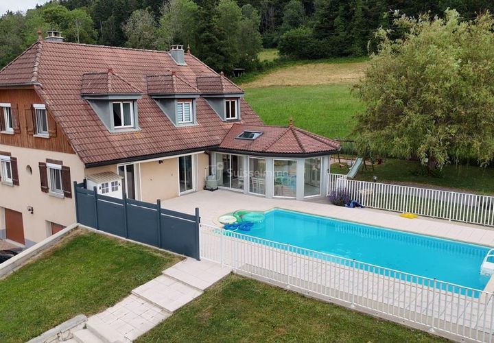 Villa i Pontarlier, Doubs, Pontarlier - € 549 000 | Ref: 2219-MOR - foto 1