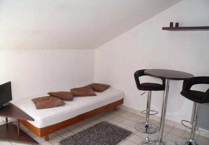Apartament a Valence, Drome, Valence - € 325/mes | Ref: 1072191 - foto 1