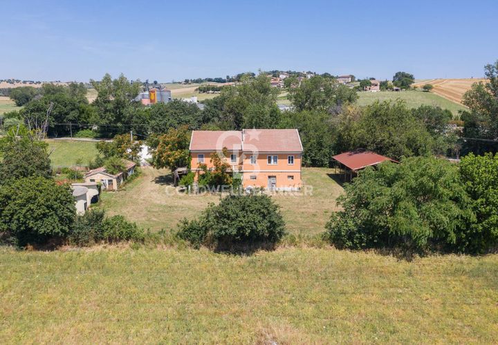 Masia a Recanati, Macerata, Recanati - € 147.000 | Ref: CBI099-1528-520896 - foto 1