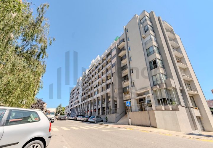Apartament a Braga, Braga, Braga - € 1.600/mes | Ref: 017-3529 - foto 1