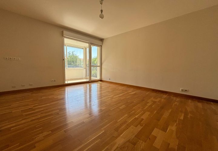 Apartament a Avignon, Vaucluse, Avignon - € 1.500/mes | Ref: 3133 - foto 1
