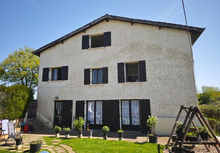 Villa i Dole, Jura, Dole - € 257 000 | Ref: 340939163881 - foto 1
