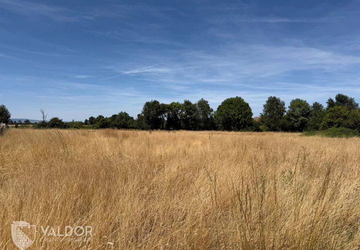 Helårsgrund i Chaleins, Ain, Chaleins - € 110.000 | Ref: 87171840 - foto 1