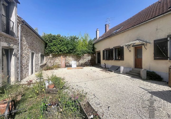 Villa a Épernon, Eure-et-Loir, Épernon - € 432.000 | Ref: 7453357 - foto 1