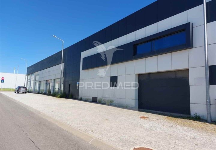 Erhvervsejendom i Espinho, Aveiro, Espinho - € 705.600 | Ref: 061734 - foto 1