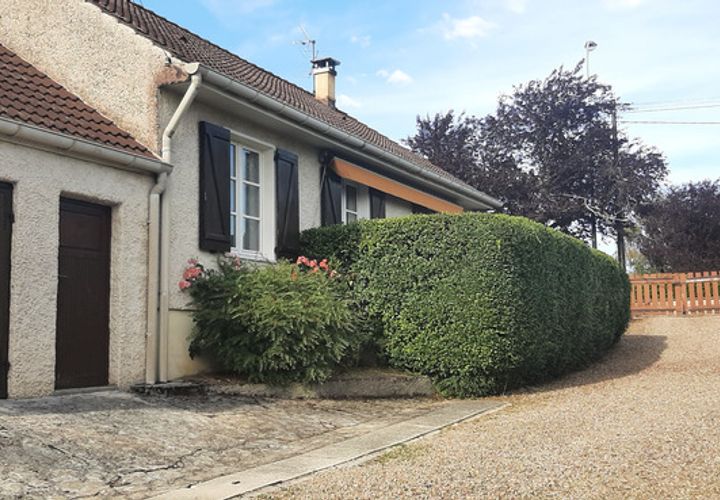 Villa in Gueugnon, Saone-et-Loire, Gueugnon - € 113.000 | Ref: 830030351234 - foto 1