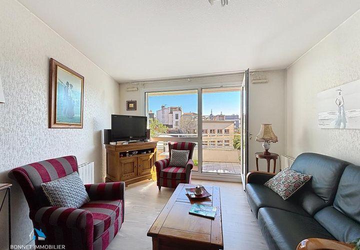 Leilighet i Clermont-Ferrand, Puy-de-Dome, Clermont-Ferrand - € 139 100 | Ref: 6JB3 - foto 1