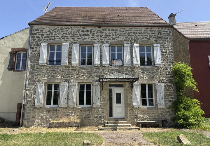Villa em Vitteaux, Cote-d'Or, Vitteaux - € 220.000 | Ref: 830035937544 - foto 1