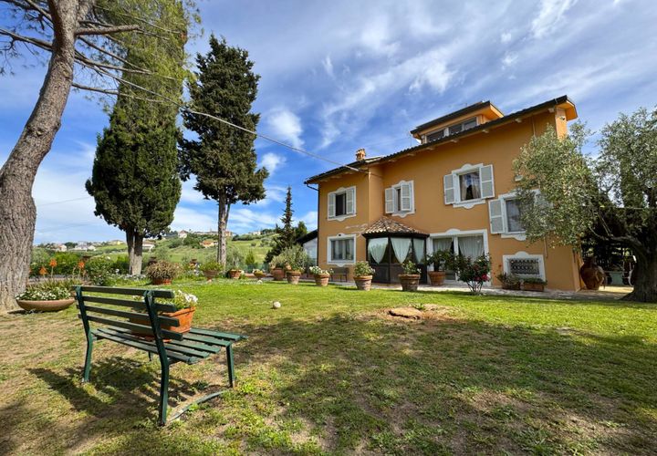 Villa a Fermo, Fermo, Fermo - € 500.000 | Ref: VV515 - foto 1