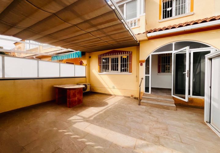 Byhus i Playa Flamenca, Alicante, Playa Flamenca - € 245.000 | Ref: R12026 - foto 1