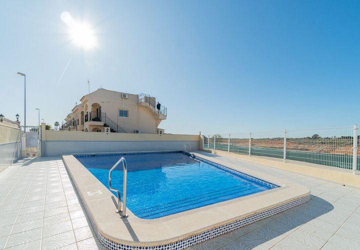 Lejlighed i Playa Flamenca, Alicante, Playa Flamenca - € 169.900 | Ref: R5433187 - foto 1