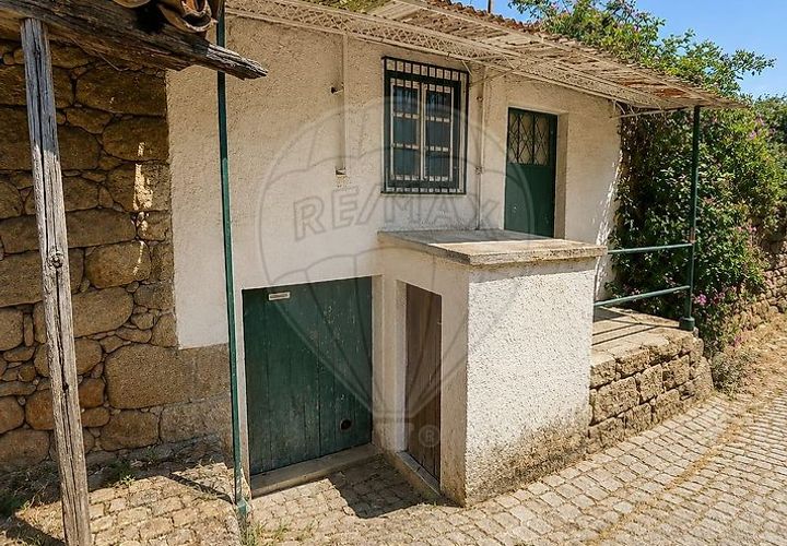 Villa a Sernancelhe, Viseu, Sernancelhe - € 19.000 | Ref: 126021168-9 - foto 1