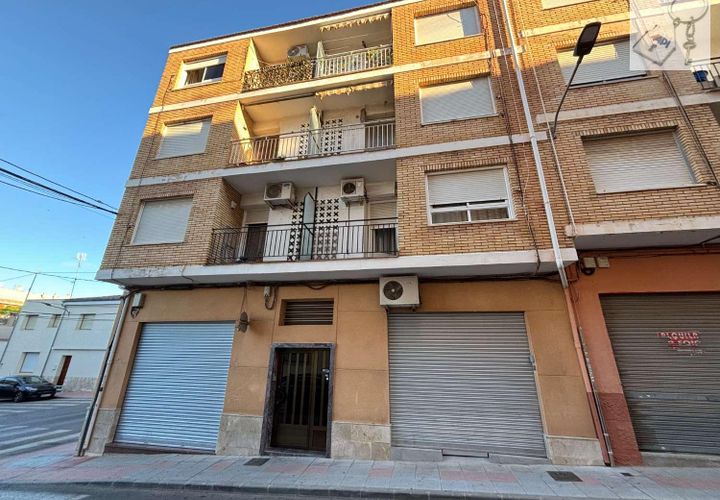 Apartamento en Ibi, Alicante, Ibi - € 100.000 | Ref: Ok-1062046-1 - photo 1