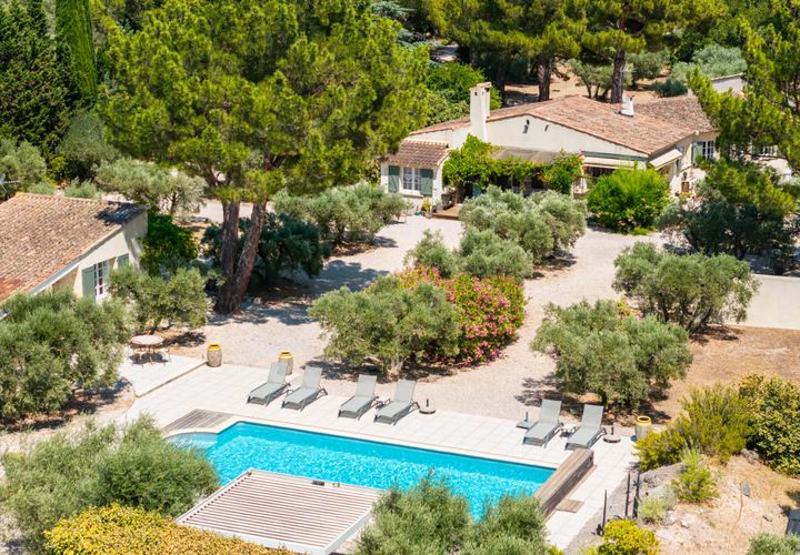 Villa a Mouriès, Bouches-du-Rhone, Mouriès - € 1.370.000 | Ref: HH-16228314 - foto 1