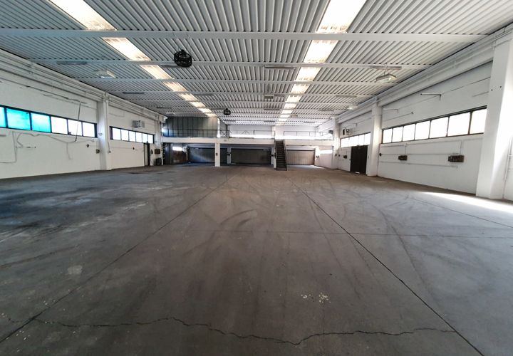 L'establiment comercial a Santarcangelo Di Romagna, Rimini, Santarcangelo Di Romagna - € 3.200/mes | Ref: AC512 - foto 1