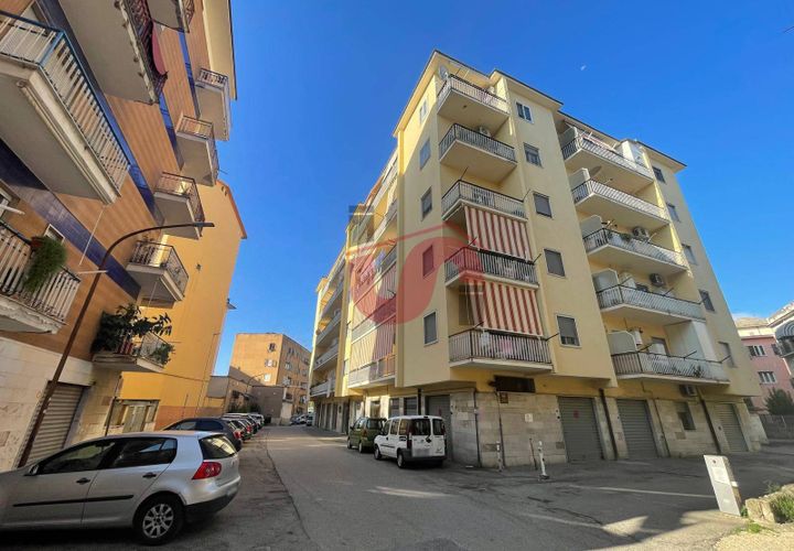 Apartament a Benevento, Benevento, Benevento - € 650/mes | Ref: AA39751 - foto 1